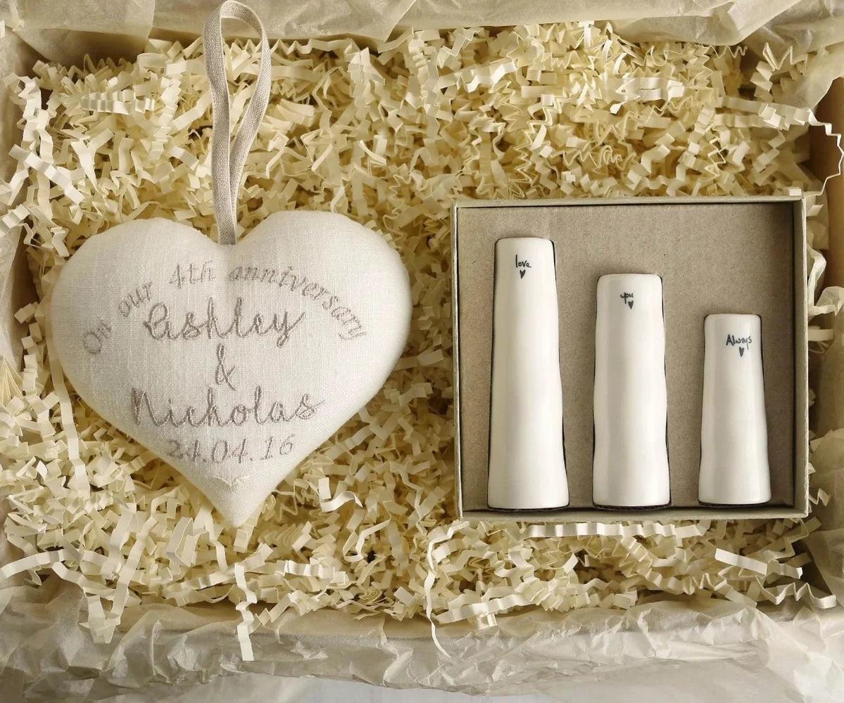 4th Anniversary Embroidered Heart and Vase Set