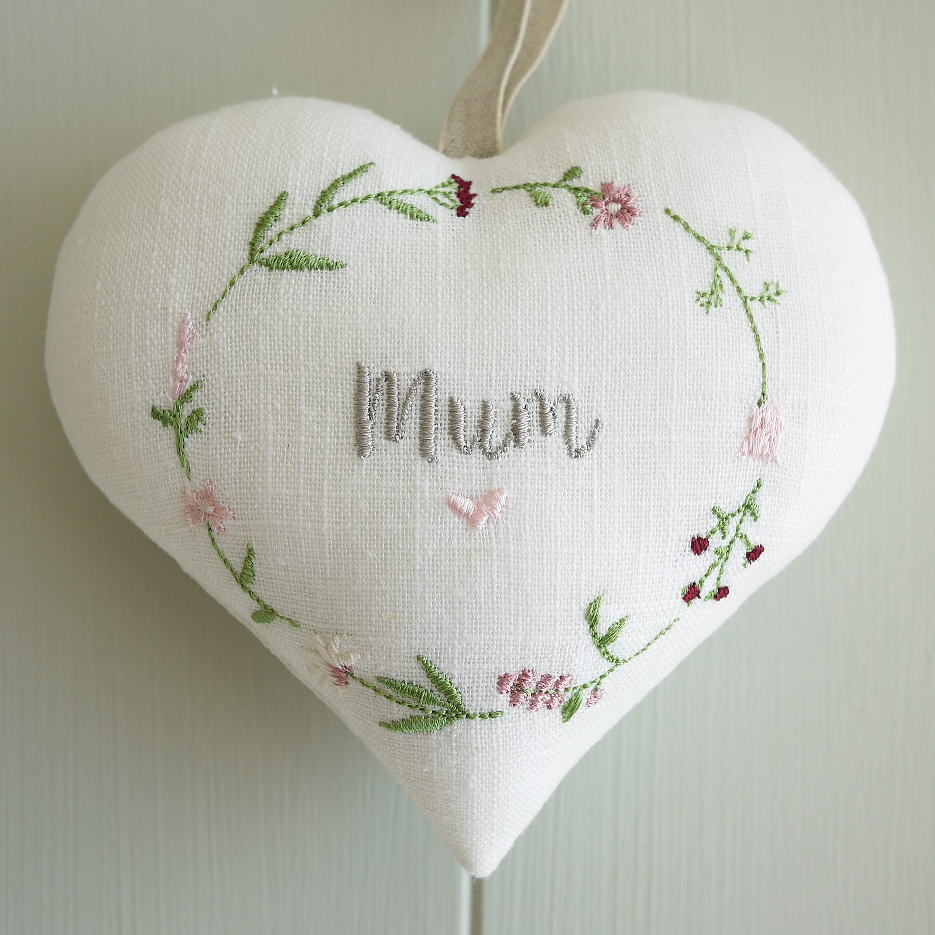 Personalised Heart & Mum Wooden Gift Set Mothers Day Gifts