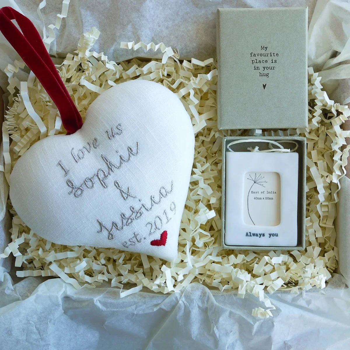 Personalised ’I Love Us’ Gift Heart with Porcelain Tiny Photo Frame