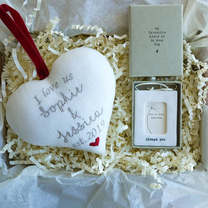Personalised ’I Love Us’ Gift Heart with Porcelain Tiny Photo Frame