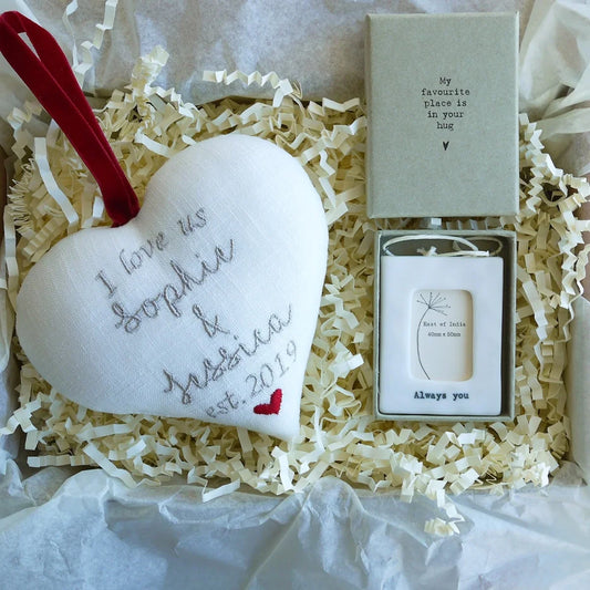 Personalised ’I Love Us’ Gift Heart with Porcelain Tiny Photo Frame