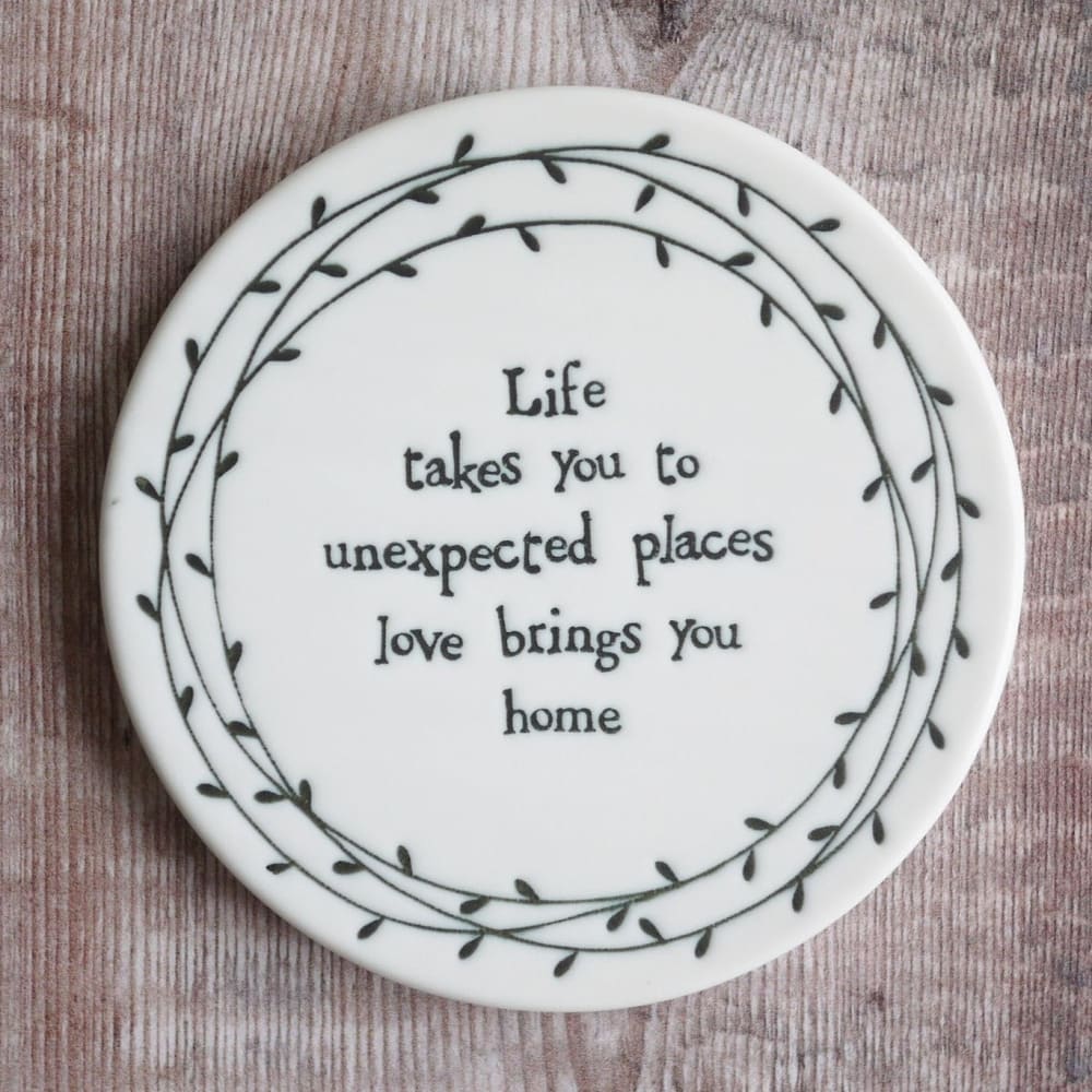 Porcelain Coaster with ’Love Brings You Home’