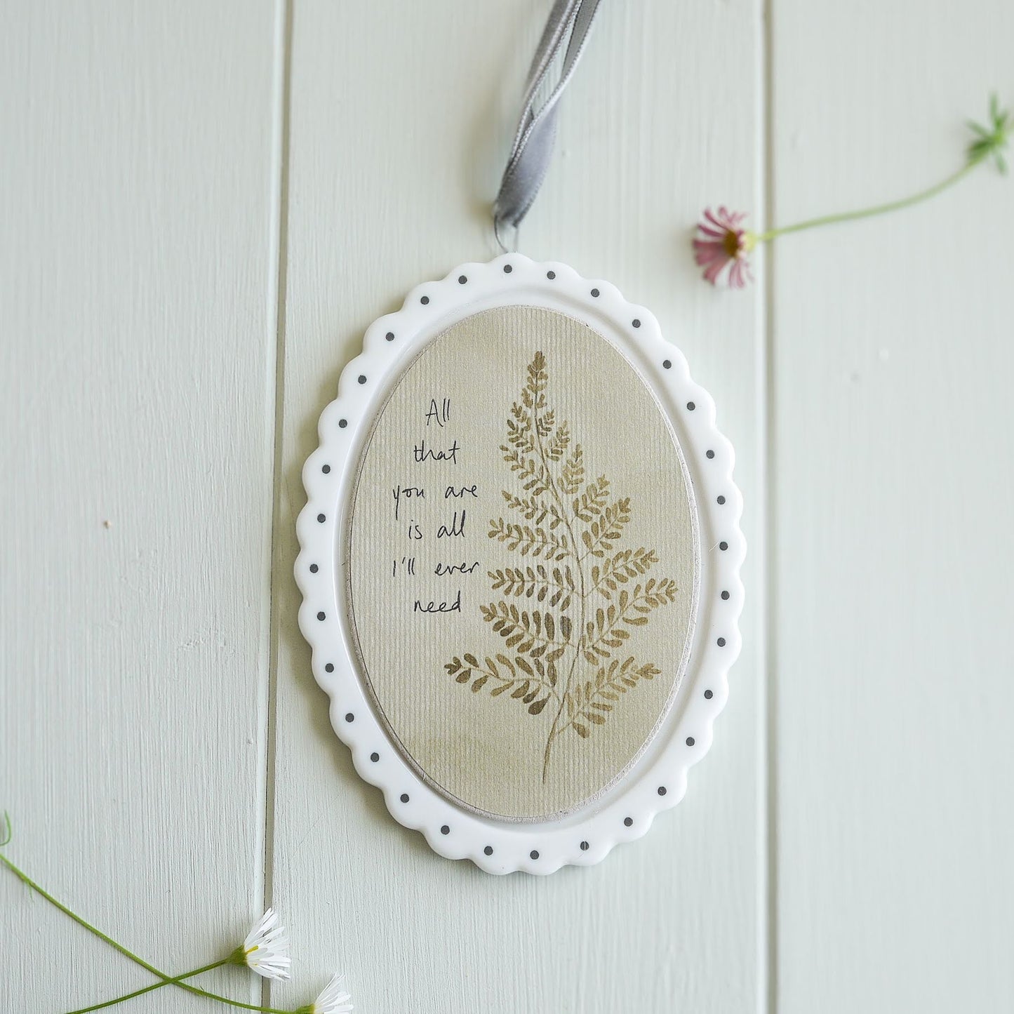 Porcelain Fern Leaf Scalloped Edge Decoration with Text